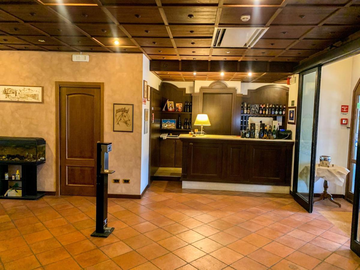 Hotel La Locanda Della Franciacorta Corte Franca Exterior foto